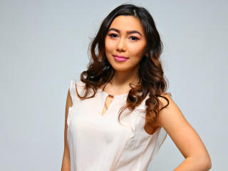 Picture of the sexy profile of BreathOfWind, for a very hot webcam live show !