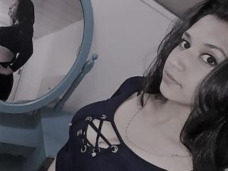 YvonneMarrie - Live porn & sex cam - Img 3