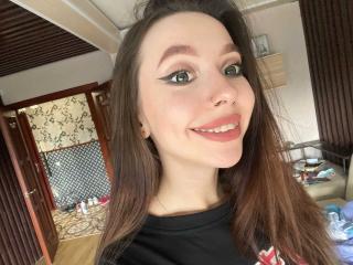 AnnaLapkin Xlove Webcam Model - Profile & Free Live Sex Show ...