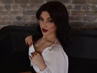 MilaBeverly Xlove Webcam Model - Profile & Free Live Sex Show ...